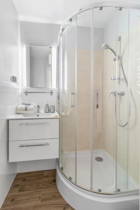 Air-Conditioned Downtown Oasis On Foot To Central Station Metro Smarttv Wifi 바르샤바 외부 사진