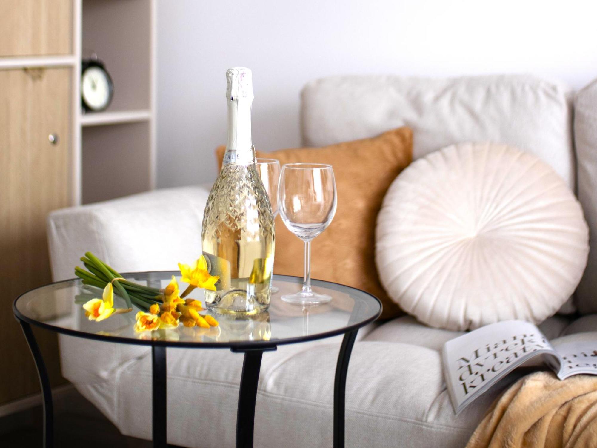 Air-Conditioned Downtown Oasis On Foot To Central Station Metro Smarttv Wifi 바르샤바 외부 사진